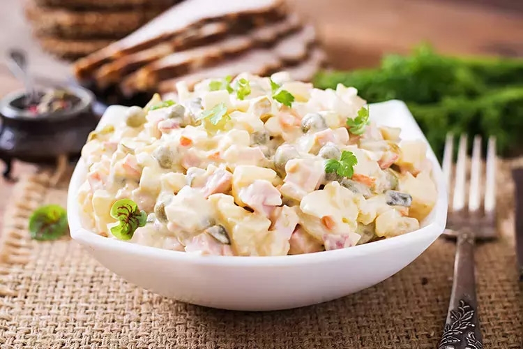 Rüyada Amerikan salatası yemek ne anlama gelir?
